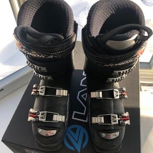 Nordica ski boot